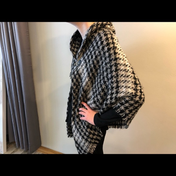 Sweater Shrug - Picture 2 of 3